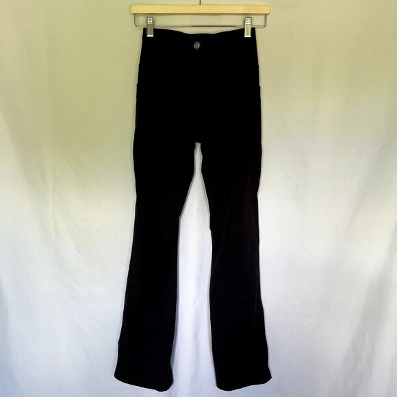 Gaiam black workout leggings flare leg pockets casual athleisure women's size S - Picture 7 of 7